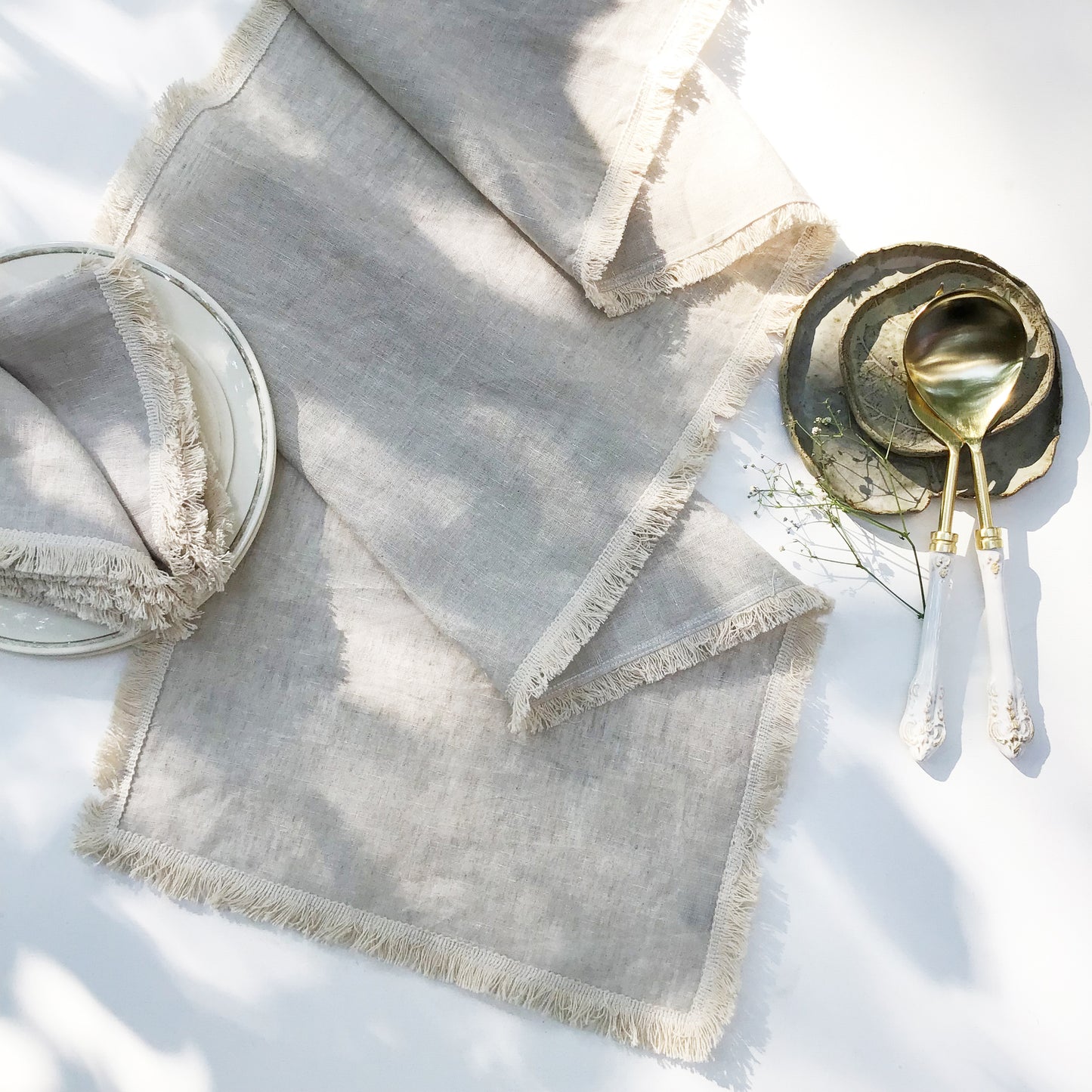 LINEN TABLE RUNNER {boho charm}