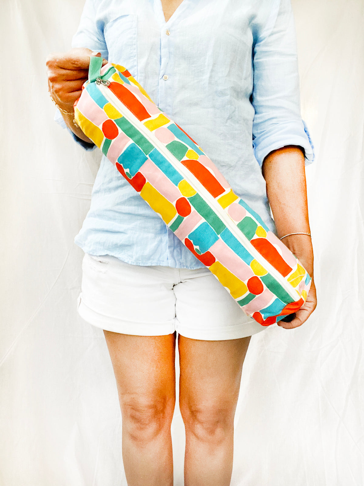 ACCESSORY BAG {color riot}