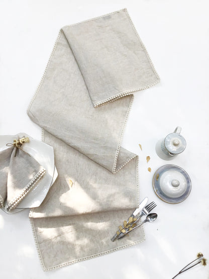 LINEN TABLE RUNNER {pompom charm}